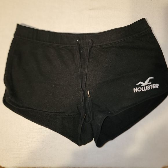 {SOLD} Nike & Hollister Lot - 2 pairs Sweat Shorts - Picture 6 of 9
